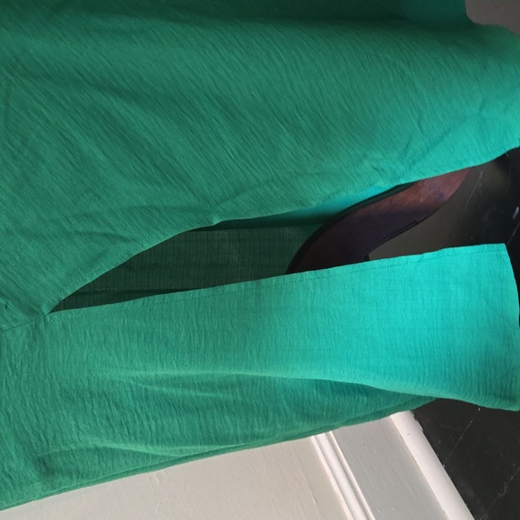 Riley & Rae, green maxi dress with bow tie straps. - Picture 4 of 10